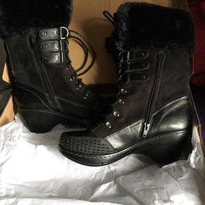 NIB JBU Black Boots Size 8 OBO